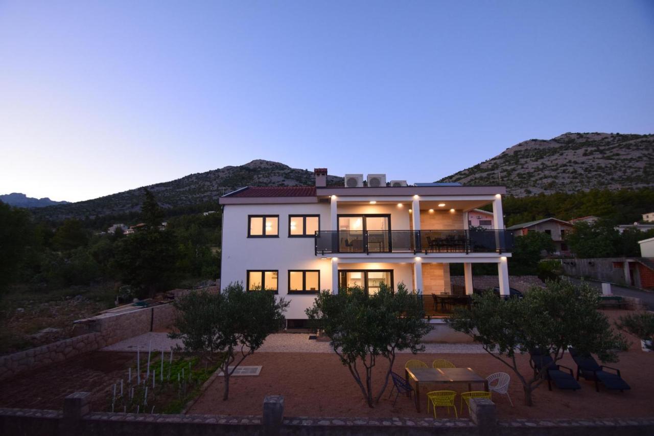 Villa Apartments Filip Starigrad Paklenica Exterior foto