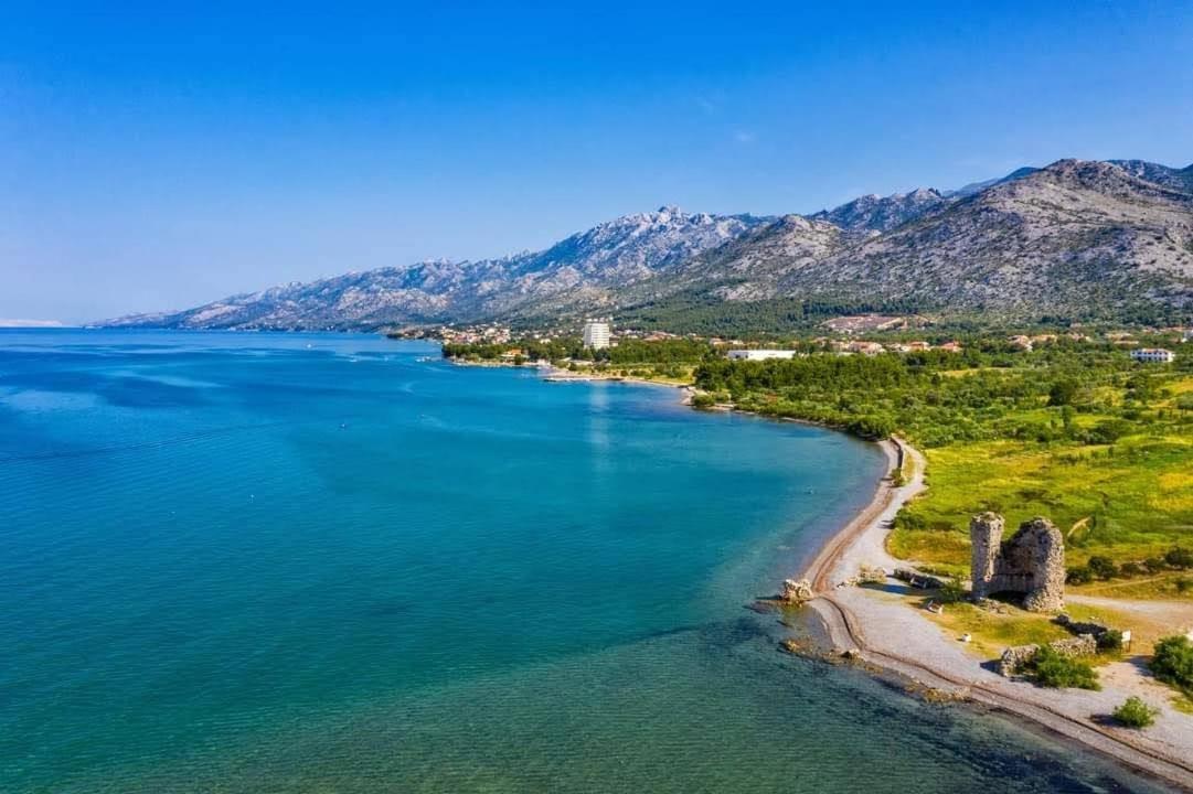 Villa Apartments Filip Starigrad Paklenica Exterior foto