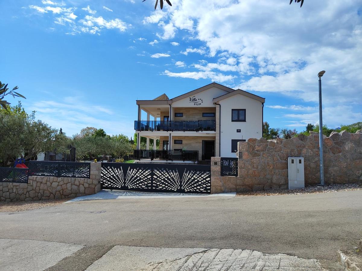 Villa Apartments Filip Starigrad Paklenica Exterior foto